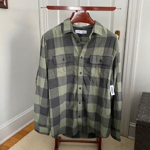 *NWT* Lightweight Flannel Long-Sleeve